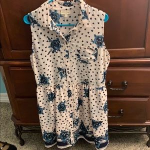 Light pink sleeveless dress